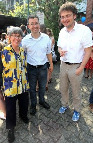 Von links: Prof. Dr. Theresia Degener, Anthony Giannoumis, Prof. Dr. Jan Friedemann (Pro-Rektor); © Angelique Arns